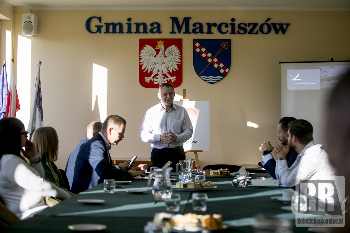 Przedstawiciele organizacji Partnerskie Kluby Biznesu w Marciszowie